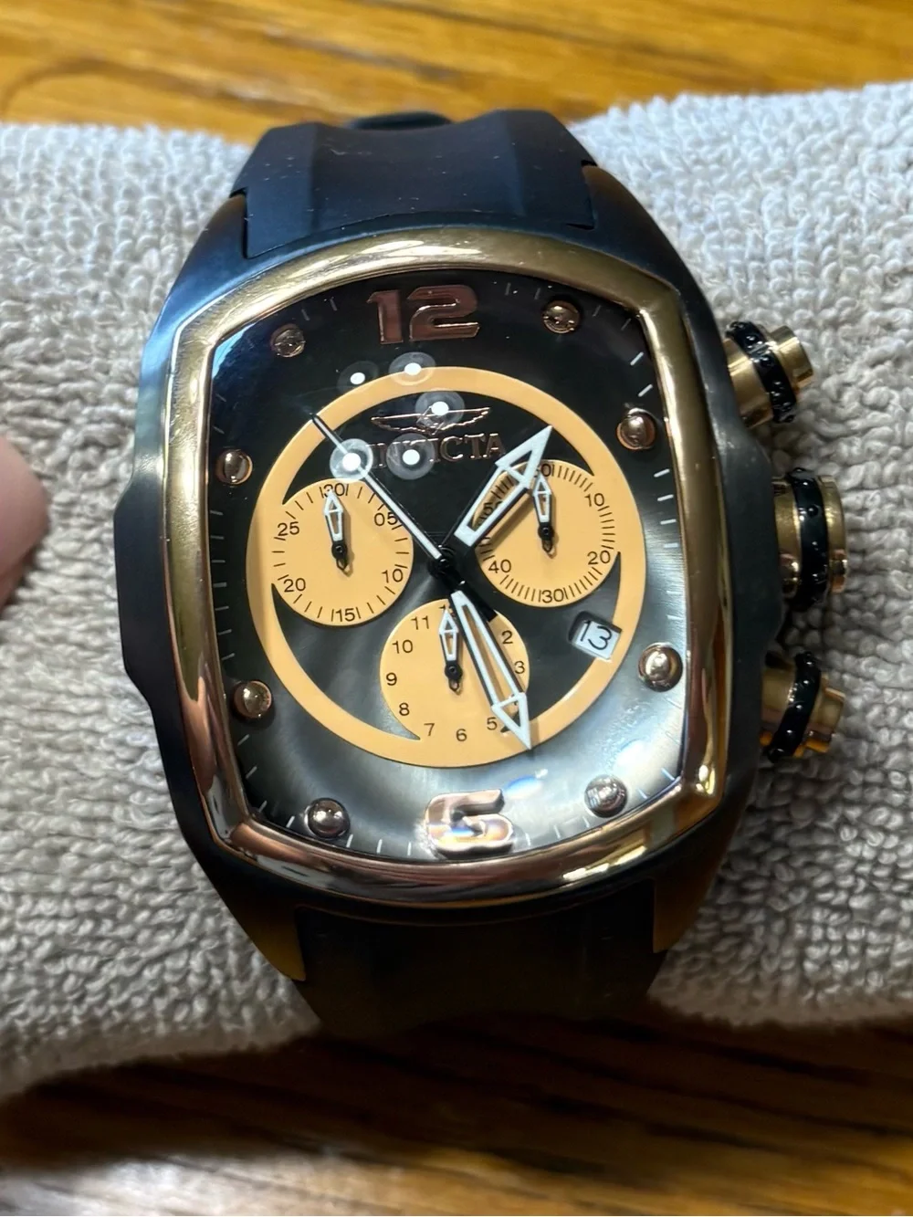 Men’s Invicta Lupah watch